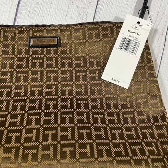 Tommy Hilfiger Cosmetic Bag - Picture 3 of 10